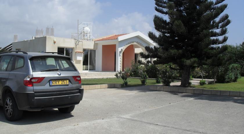 Holiday home Dora Paphos