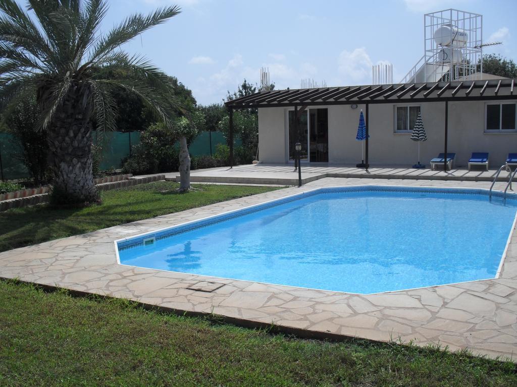 Holiday home Dora